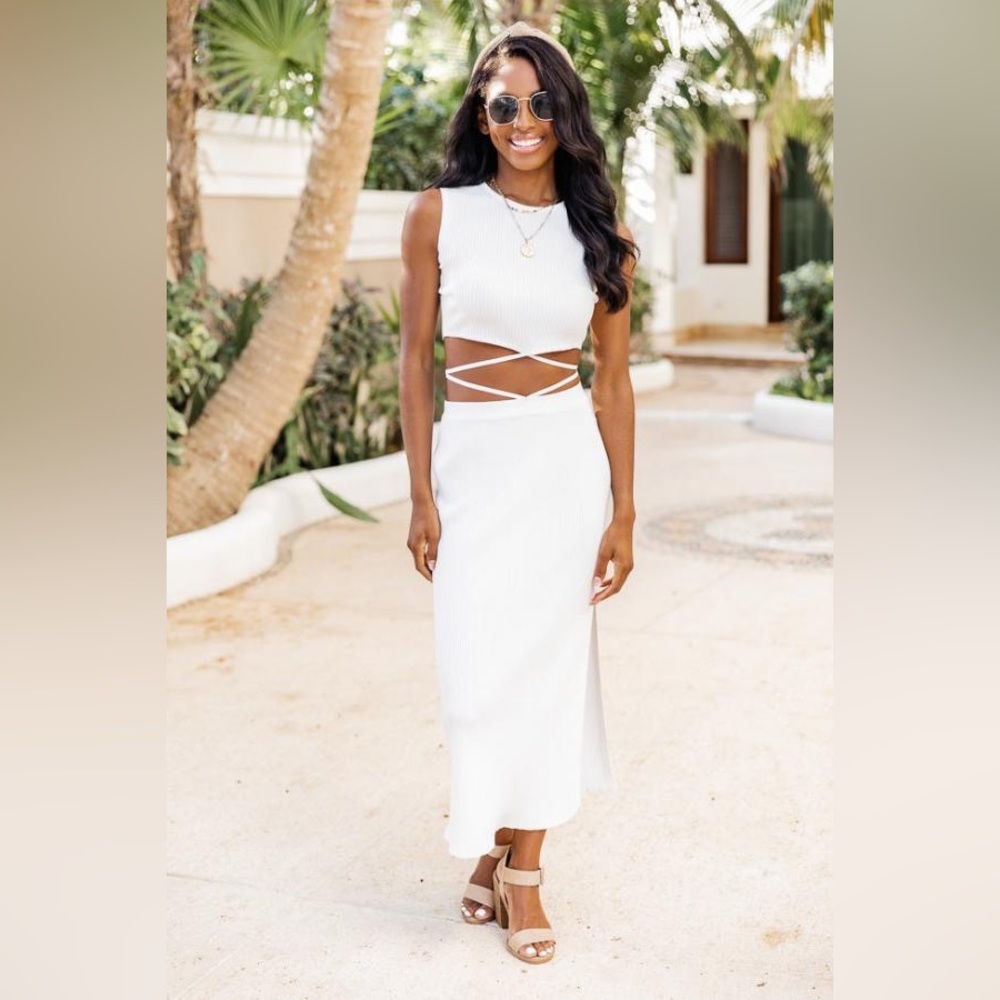 PINK LILY Upstate Dream Ivory Cropped Midi Two Piece Set Size Small